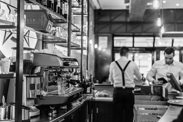 The Professionals' Guide to Becoming a Barista