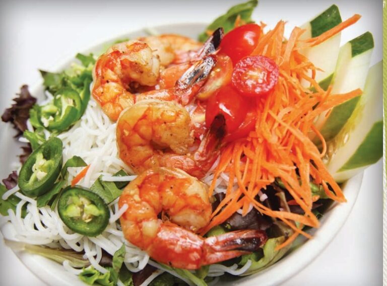 Read more about the article LEMONGRASS SHRIMP AND RICE NOODLE SALAD